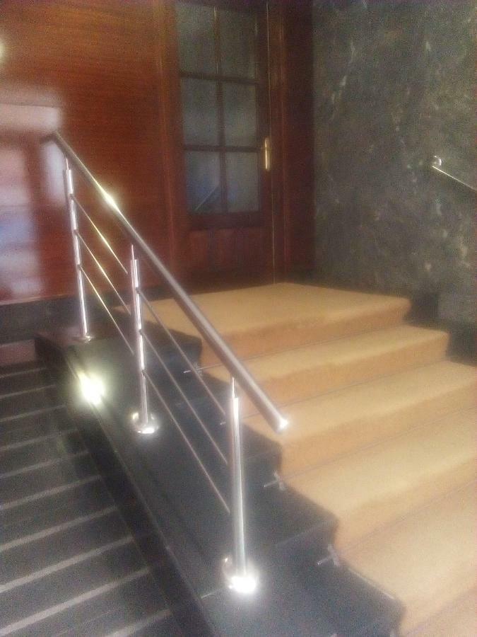 Hogar Laranafran Apartment ซานติอาโก เด กอมโปสเตลา ภายนอก รูปภาพ